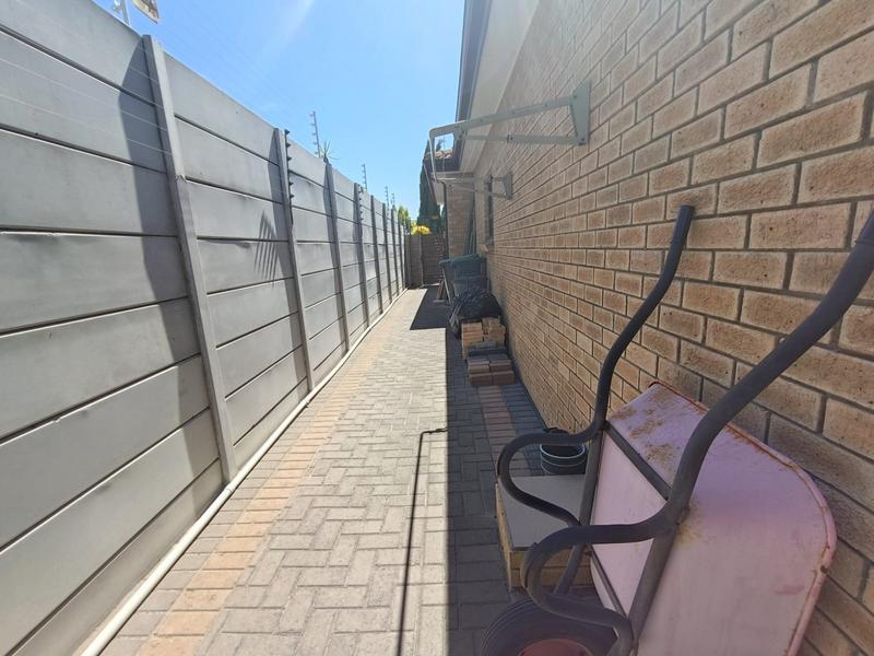 3 Bedroom Property for Sale in Sonkring Western Cape